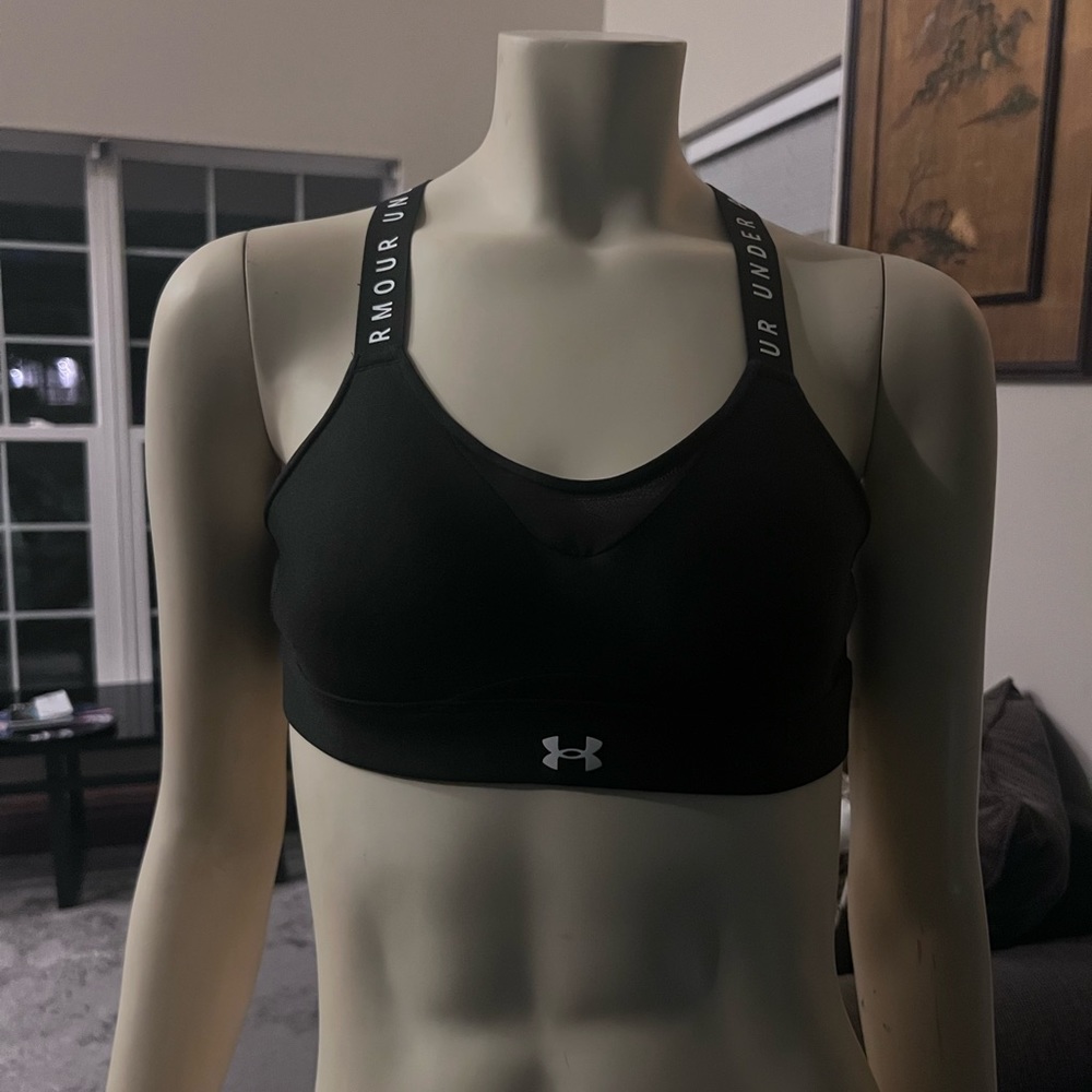 UA Infinity Mid Cover Sports Bra